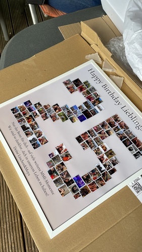 Photo du client Maya pour l'évaluation Impression Photocollage Affiche 40x40cm